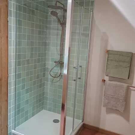 Dom wakacyjny Du Pre Simon *