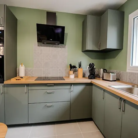 Nyaraló Du Pre Simon *